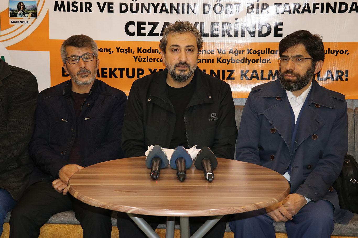 “Mazlum Müslüman kardeşlerimize sahip çıkalım” “Mazlum Müslüman kardeşlerimize sahip çıkalım”